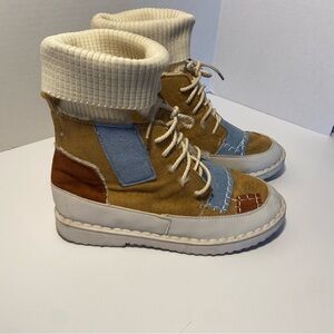 Stylish Women's Sneakers in Tan and Blue